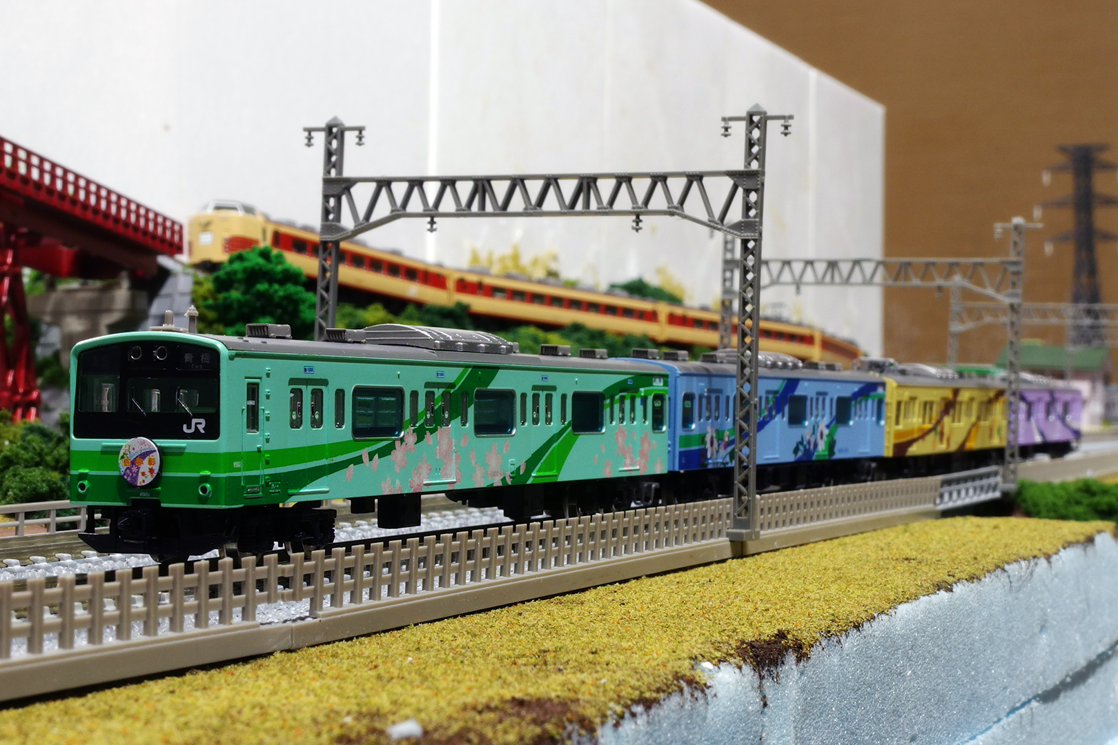 鉄道コレクション JR 201系四季彩 4両セット旧塗装 入線: Nゲージ立川 
