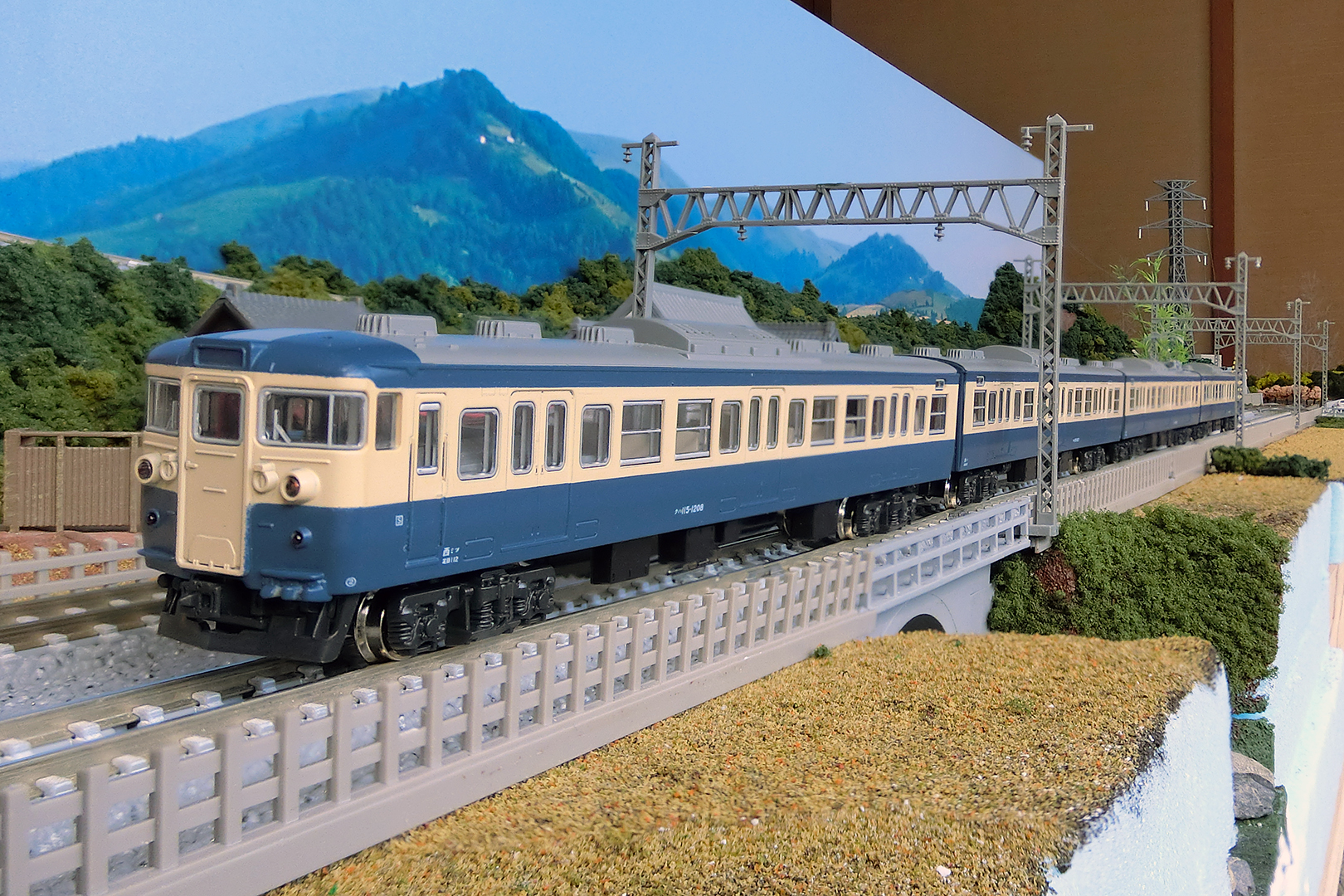 115系300番台横須賀色4両増結セット - 鉄道模型