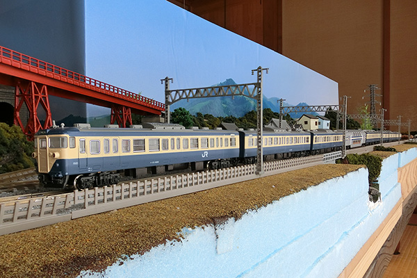 TOMIX 8942 JR電車 サロ124形 (横須賀色)